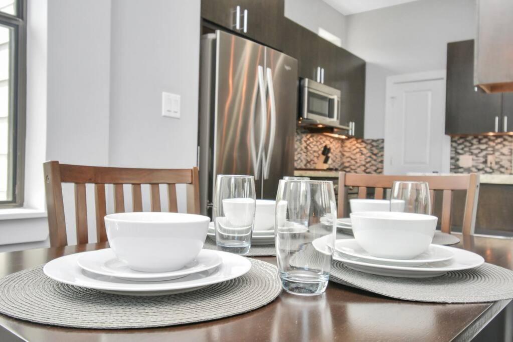 Skyline Views - Sleeps 10 Home Near Downtown هيوستن المظهر الخارجي الصورة
